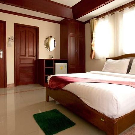 Bluebird Inn Pattaya Exterior foto