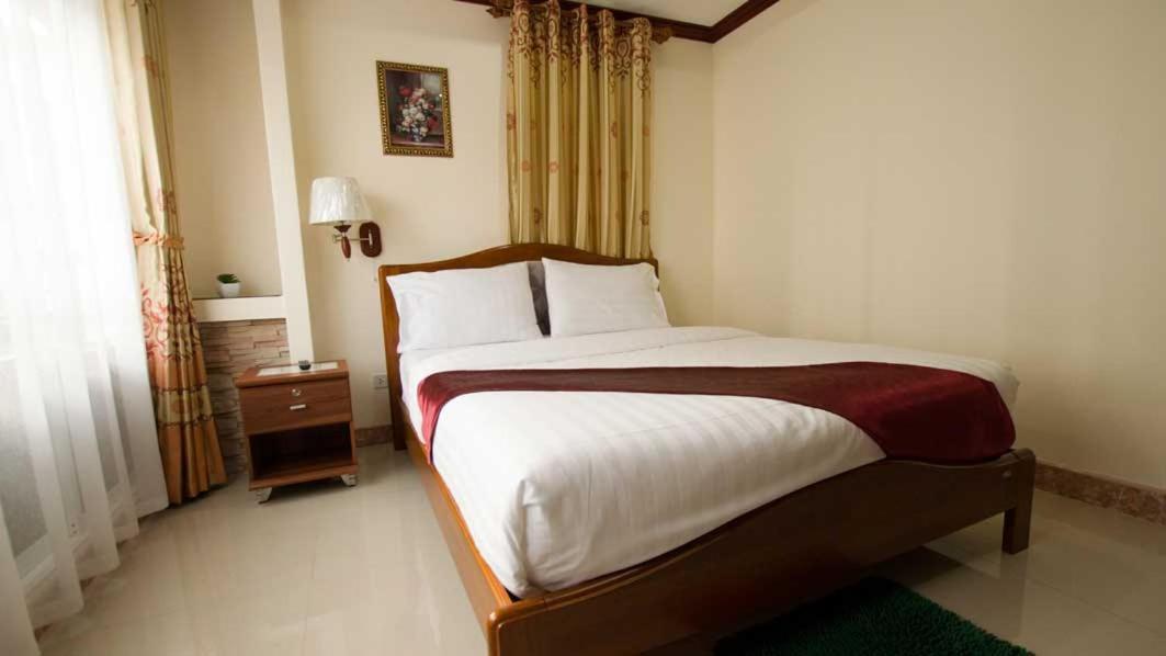 Bluebird Inn Pattaya Exterior foto
