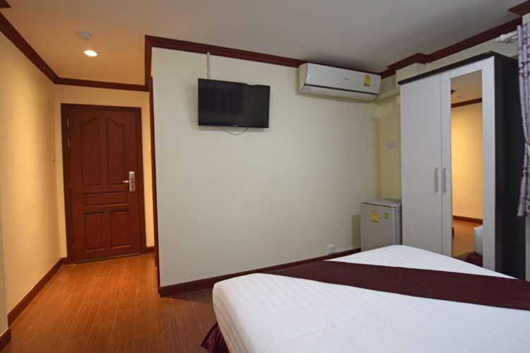 Bluebird Inn Pattaya Exterior foto