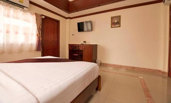 Bluebird Inn Pattaya Exterior foto